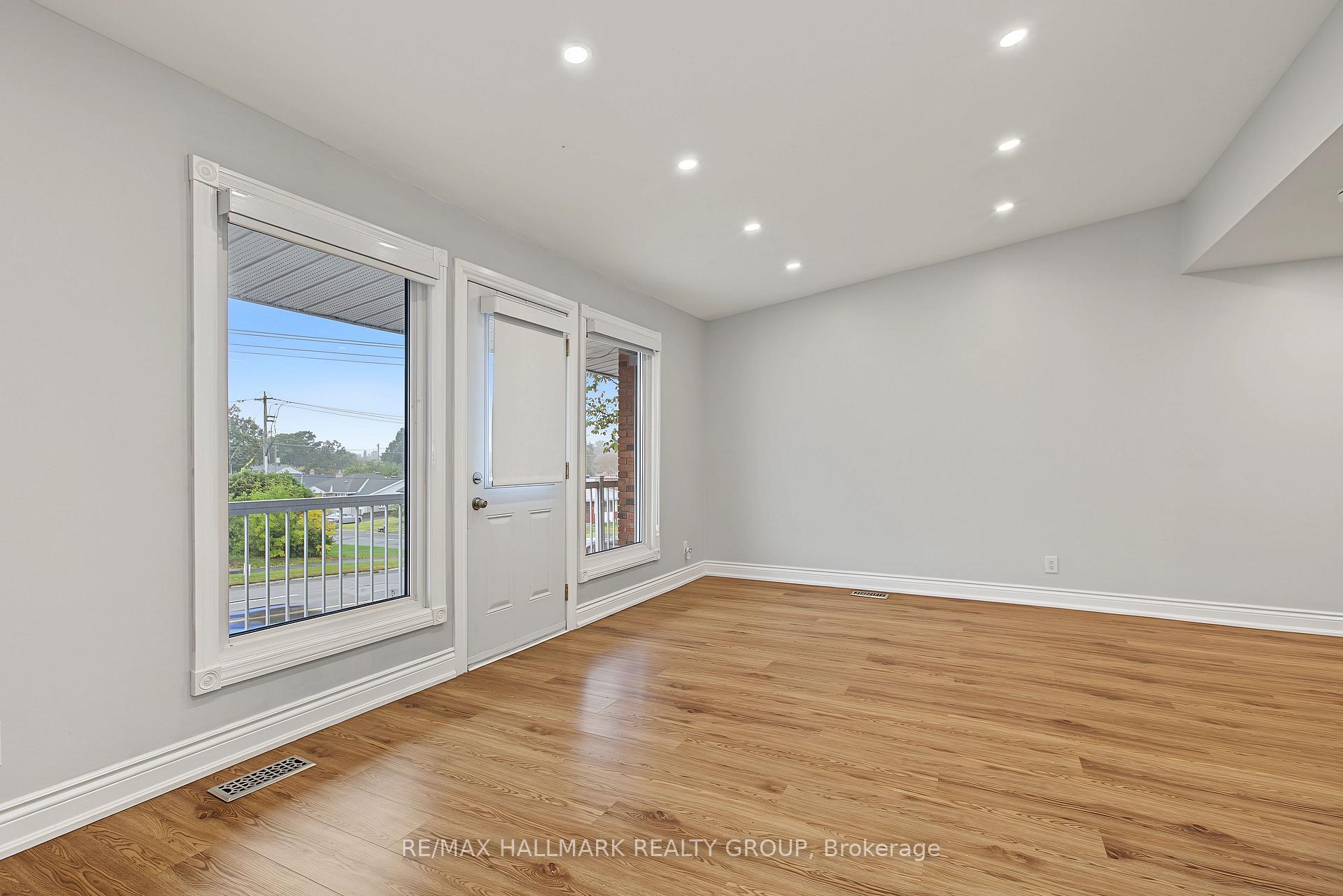 Unit A (upper u - 1135 Maitland Avenue, Ottawa 5