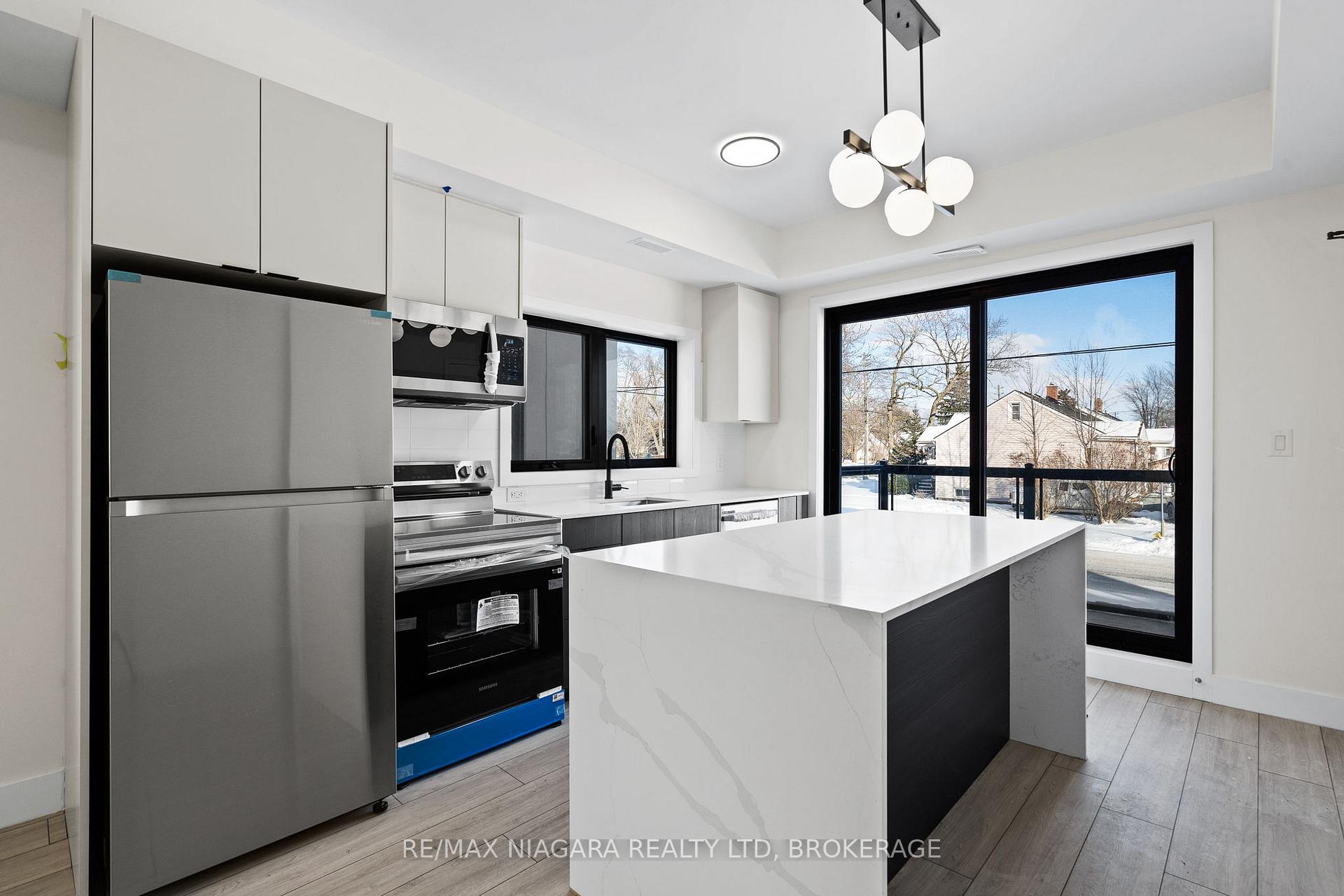 209 - 7277 Wilson Crescent, Niagara Falls 5