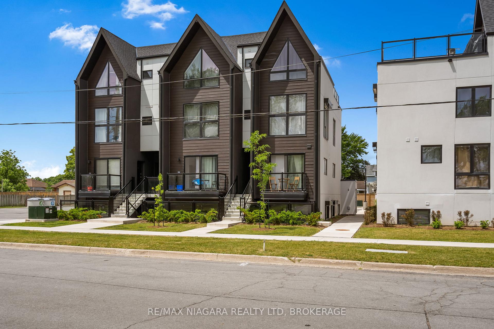 209 - 7277 Wilson Crescent, Niagara Falls 2