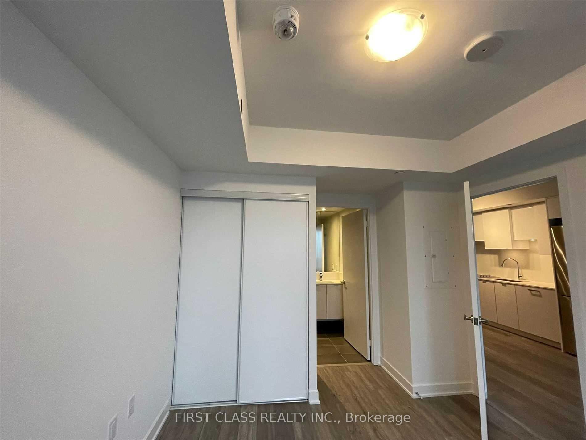 2608 - 195 Redpath Avenue, Toronto 5