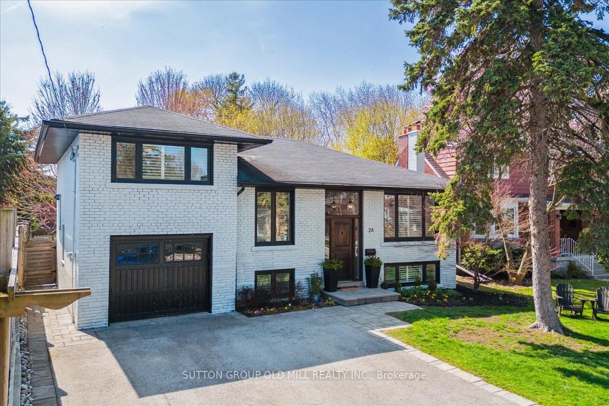 2A Elton Crescent, Toronto 2