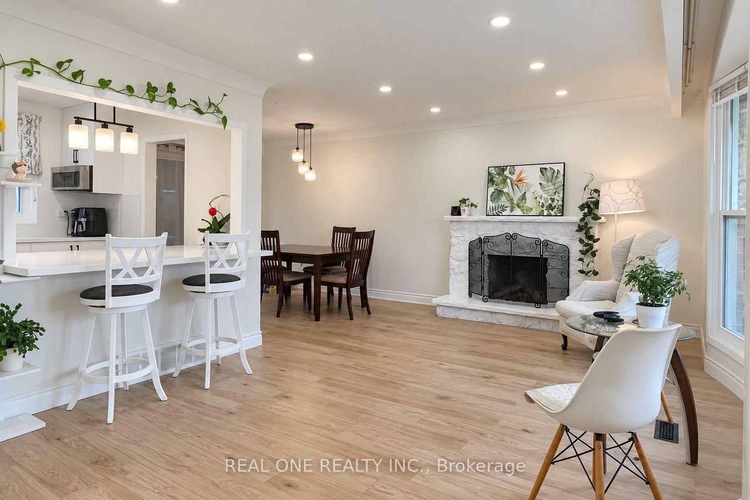 Upper - 41 Marlowe Drive, Hamilton 3