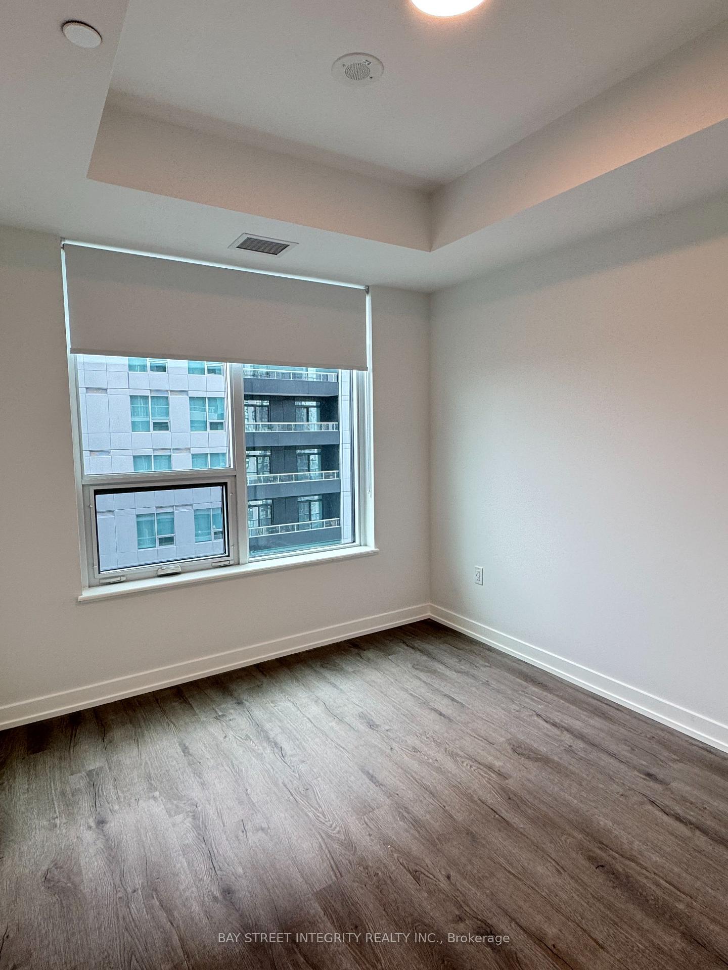 2106 - 5 Meadowdale Road, Vaughan 5