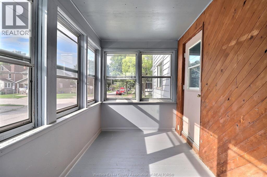 2640 WHELPTON, Windsor 2