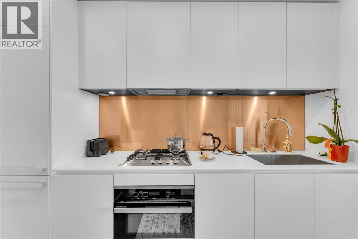 4510 1480 HOWE STREET, Vancouver 4