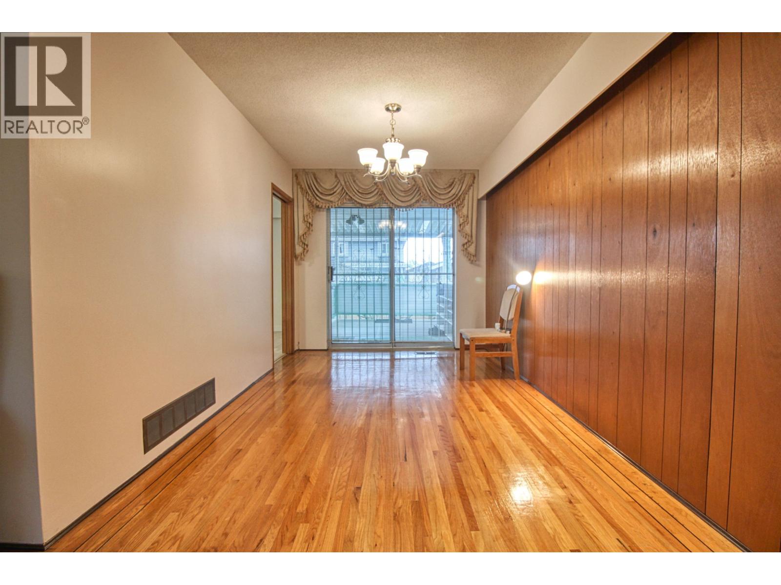 Top 904 E 52ND AVENUE, Vancouver 4