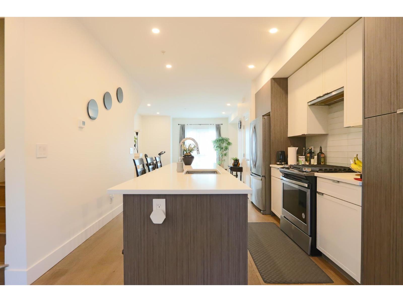 4 19790 55A AVENUE, Langley 5