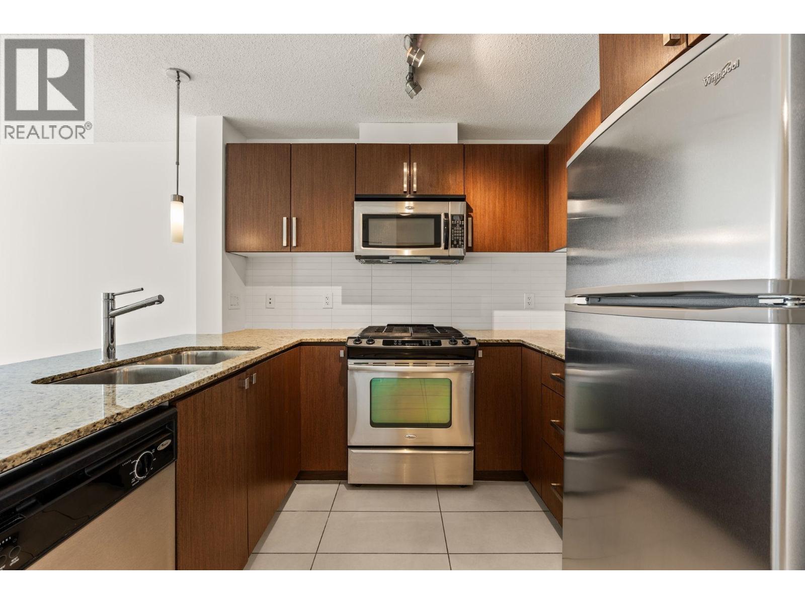 601 9868 CAMERON STREET, Burnaby 5