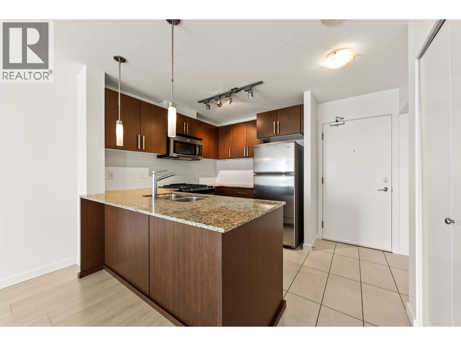 601 9868 CAMERON STREET, Burnaby 4