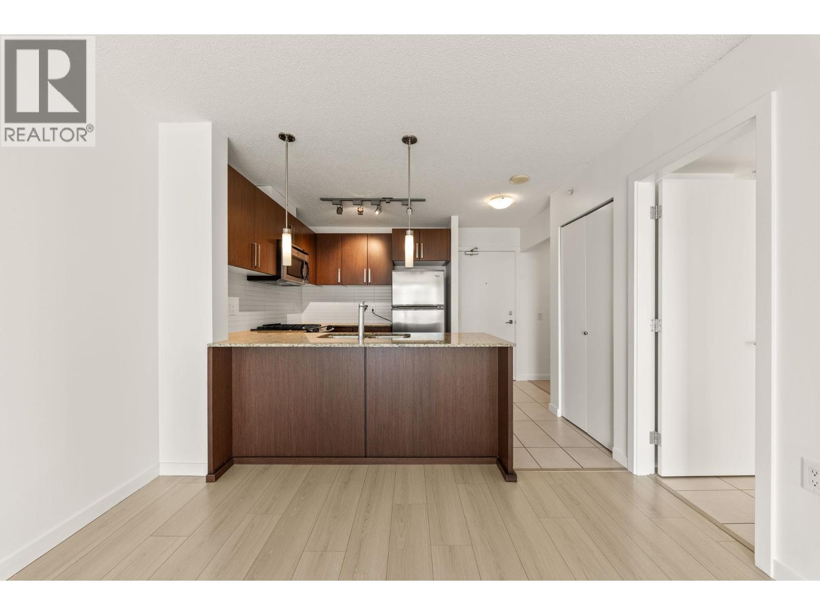 601 9868 CAMERON STREET, Burnaby 2
