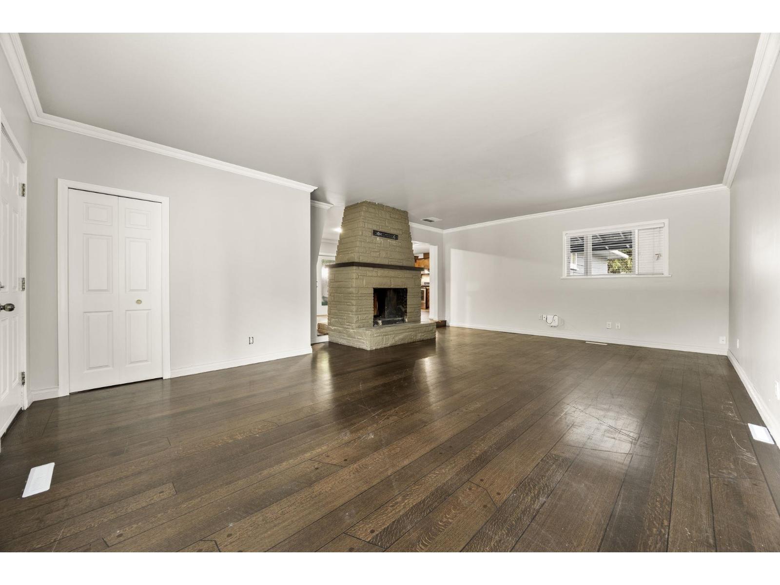 8495 164 STREET, Surrey 5