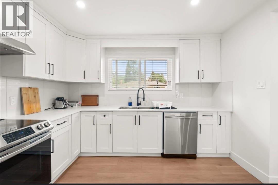 Upper 1106 DUTHIE AVENUE, Burnaby 5