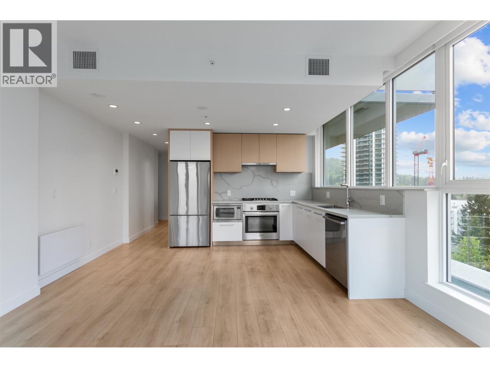 707 567 CLARKE ROAD, Coquitlam 5