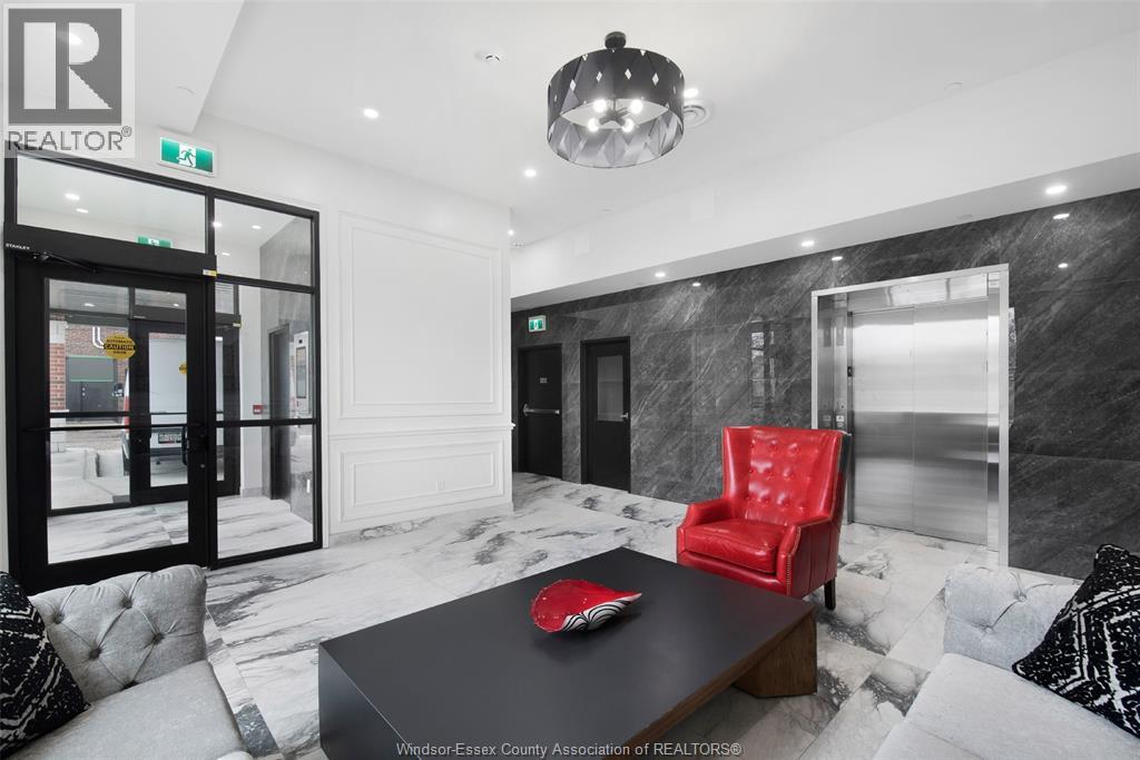 840 WYANDOTTE STREET East Unit#, Windsor 3