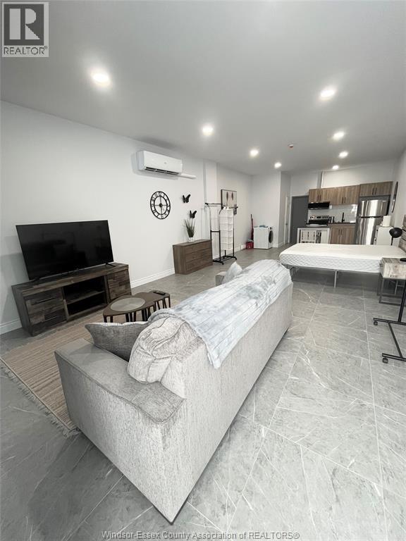 806 OTTAWA STREET Unit# MAIN, Windsor 3