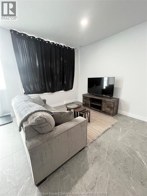 806 OTTAWA STREET Unit# MAIN, Windsor 4