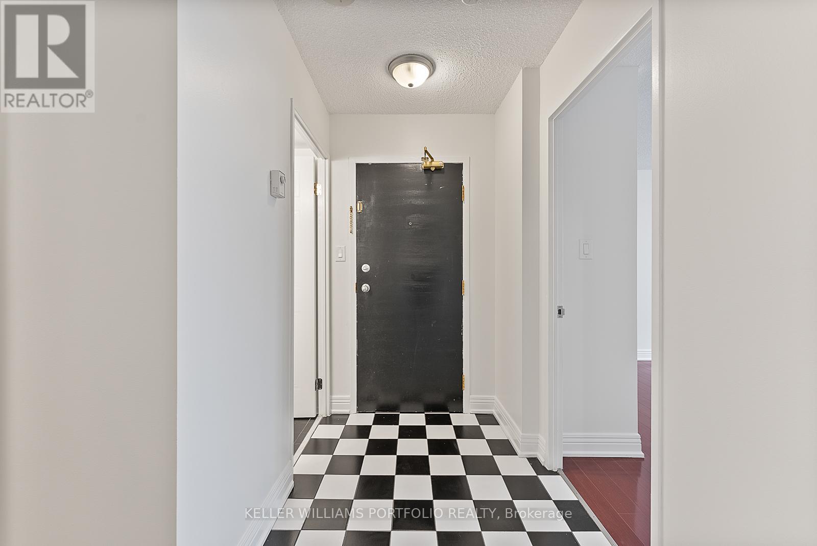 418 - 2550 Lawrence Avenue E, Toronto 4
