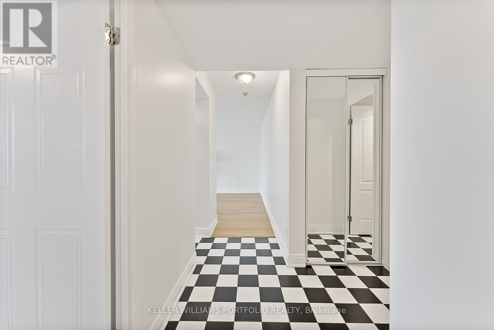 418 - 2550 Lawrence Avenue E, Toronto 2