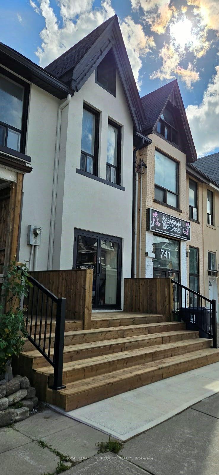 Main flr+baseme - 743 Gerrard Street E Toronto Ontario Canada Lease commercial   Bruce Murray - Real Estate Homeward, Brokerage