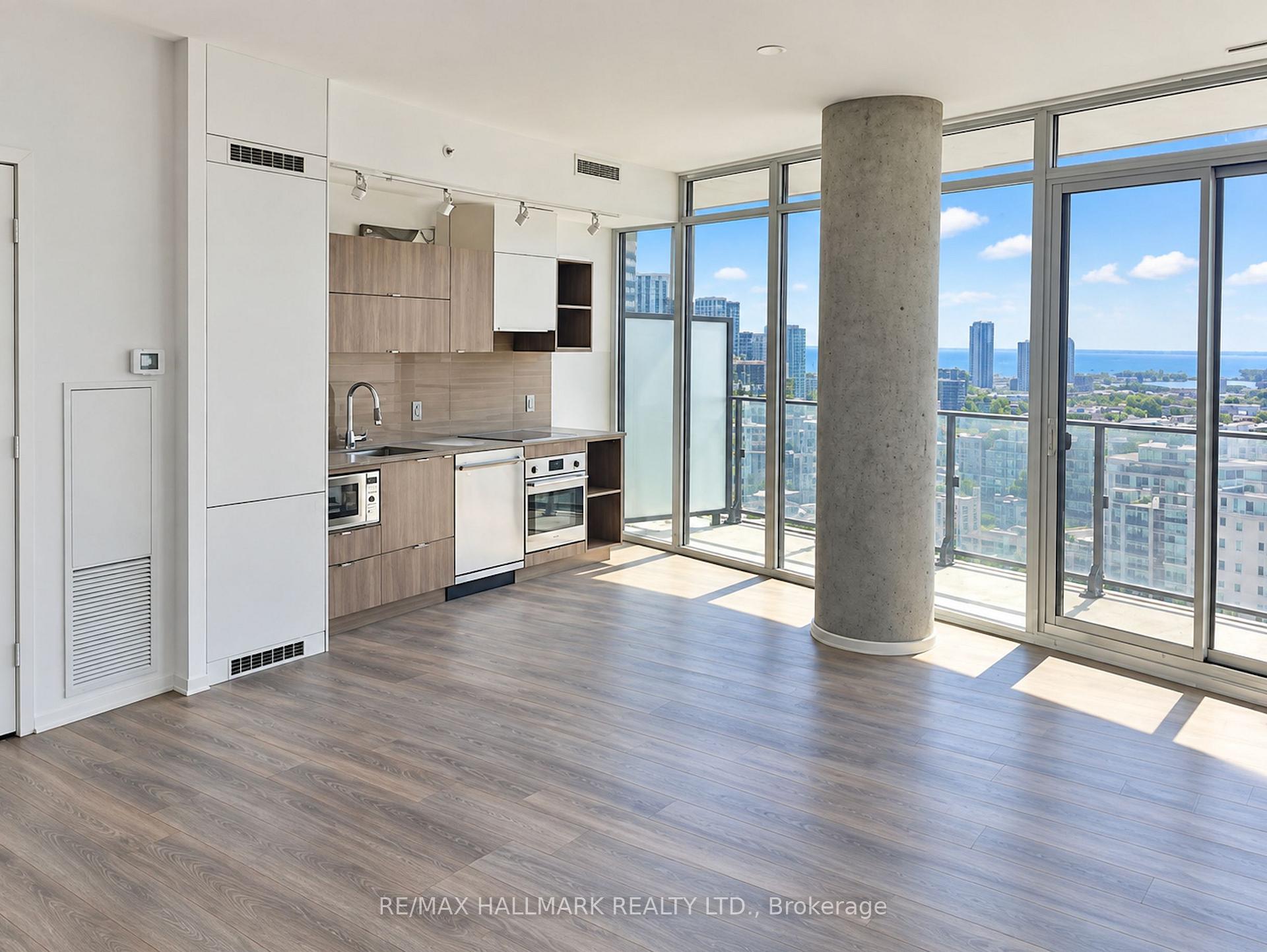 2202 - 125 Peter Street, Toronto 3