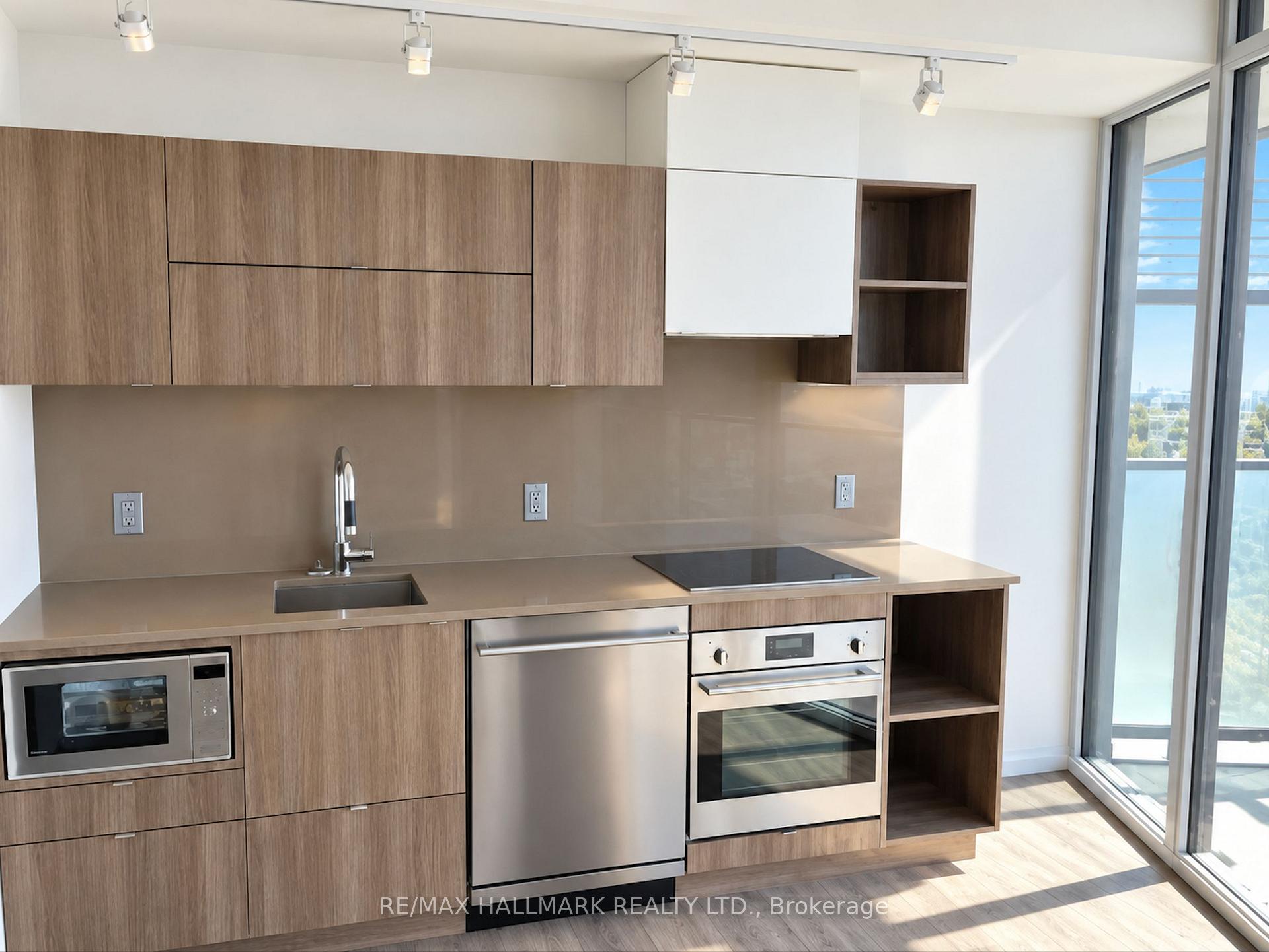 2202 - 125 Peter Street, Toronto 2