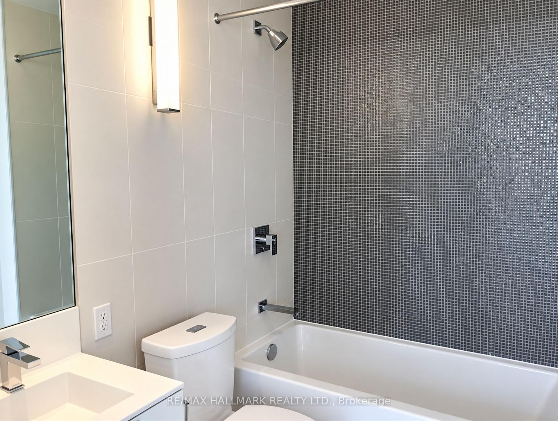 2202 - 125 Peter Street, Toronto 5