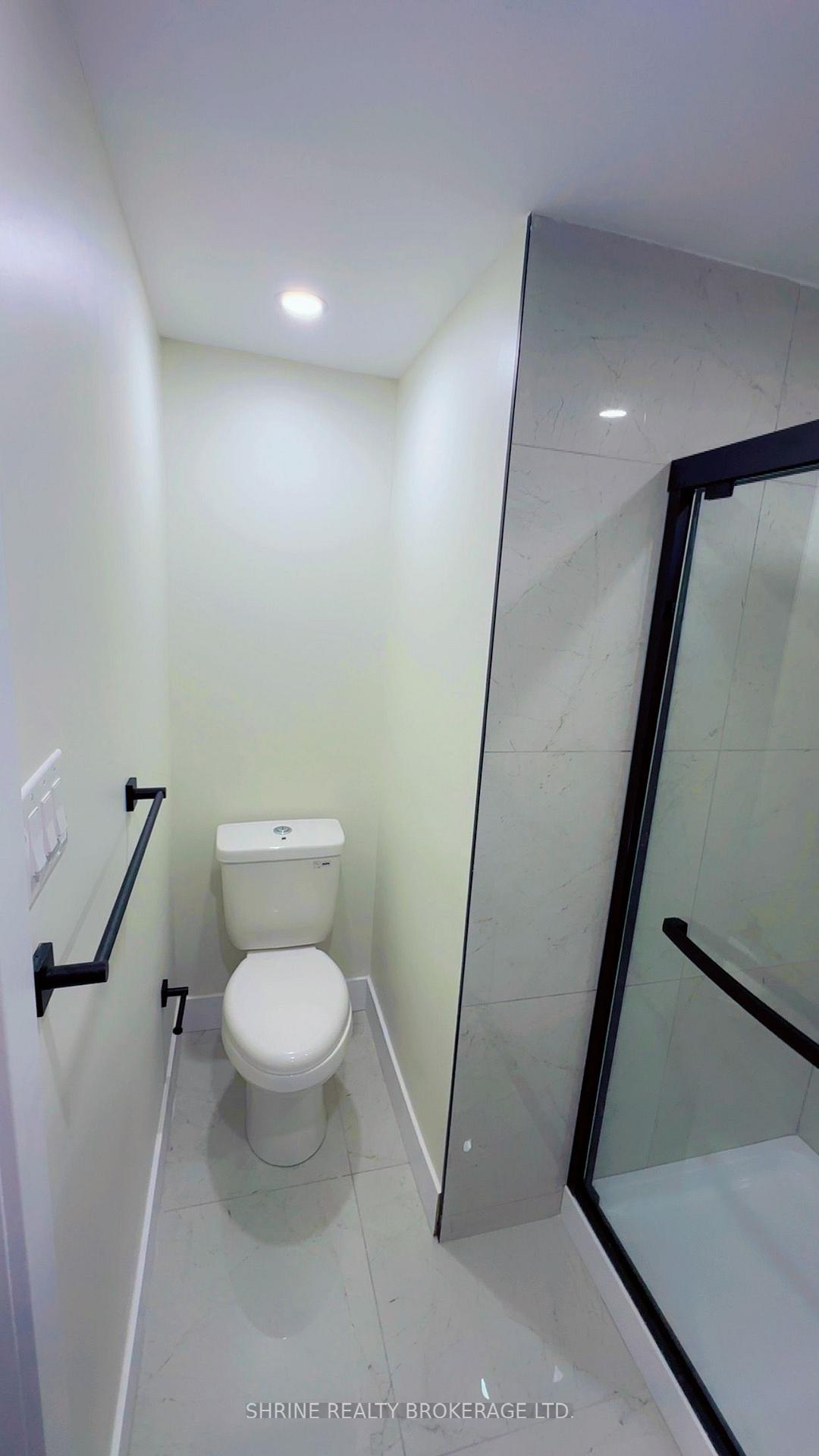 Basement - 3843 Petalpath Way, London South 5