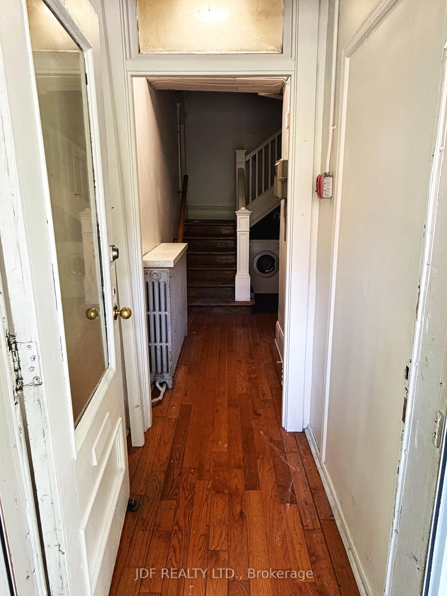 Main Floor - 383 Lansdowne Avenue, Toronto 2