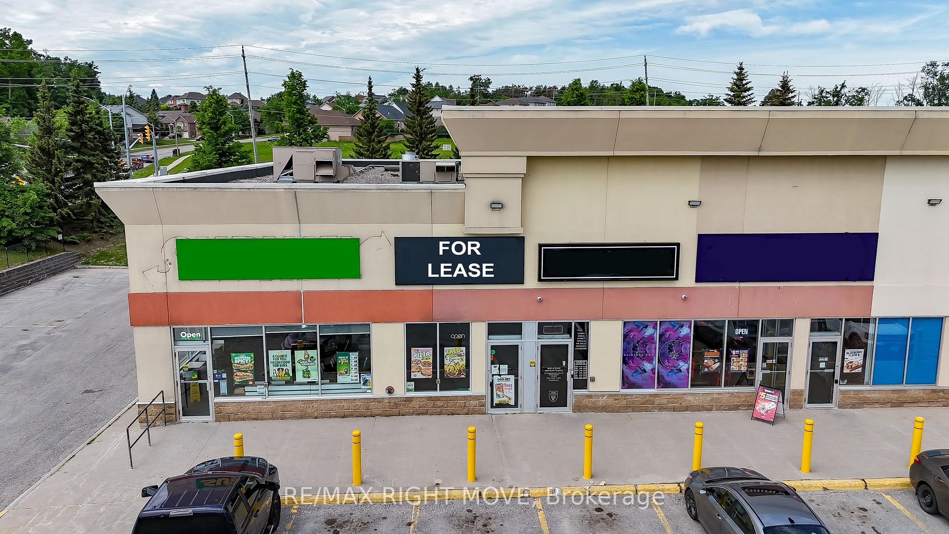 515 - 975 WEST RIDGE Boulevard Orillia Ontario Canada Lease commercial Jack Latimer RE/MAX RIGHT MOVE, BROKERAGE *