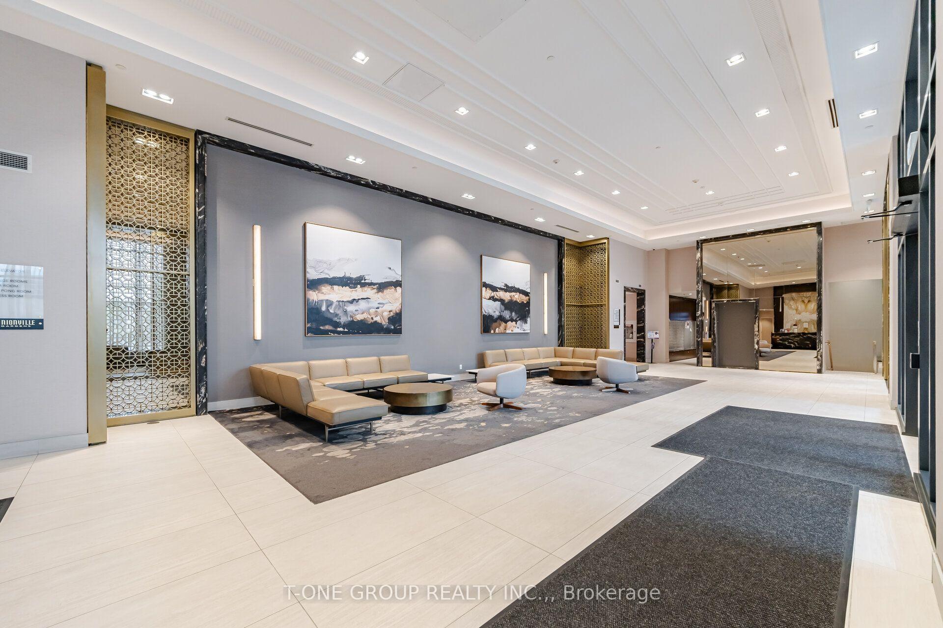 215W - 268 Buchanan Drive, Markham 3