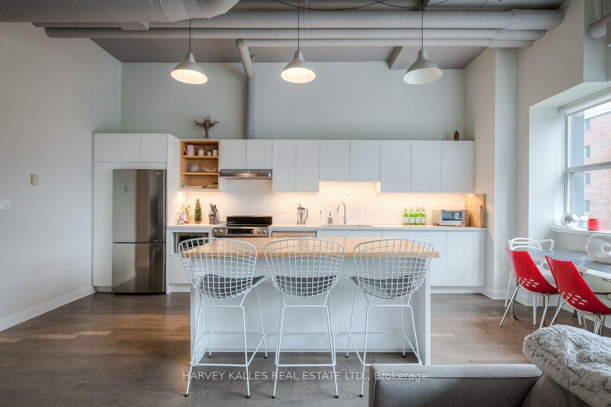 608 - 700 king Street W, Toronto 3
