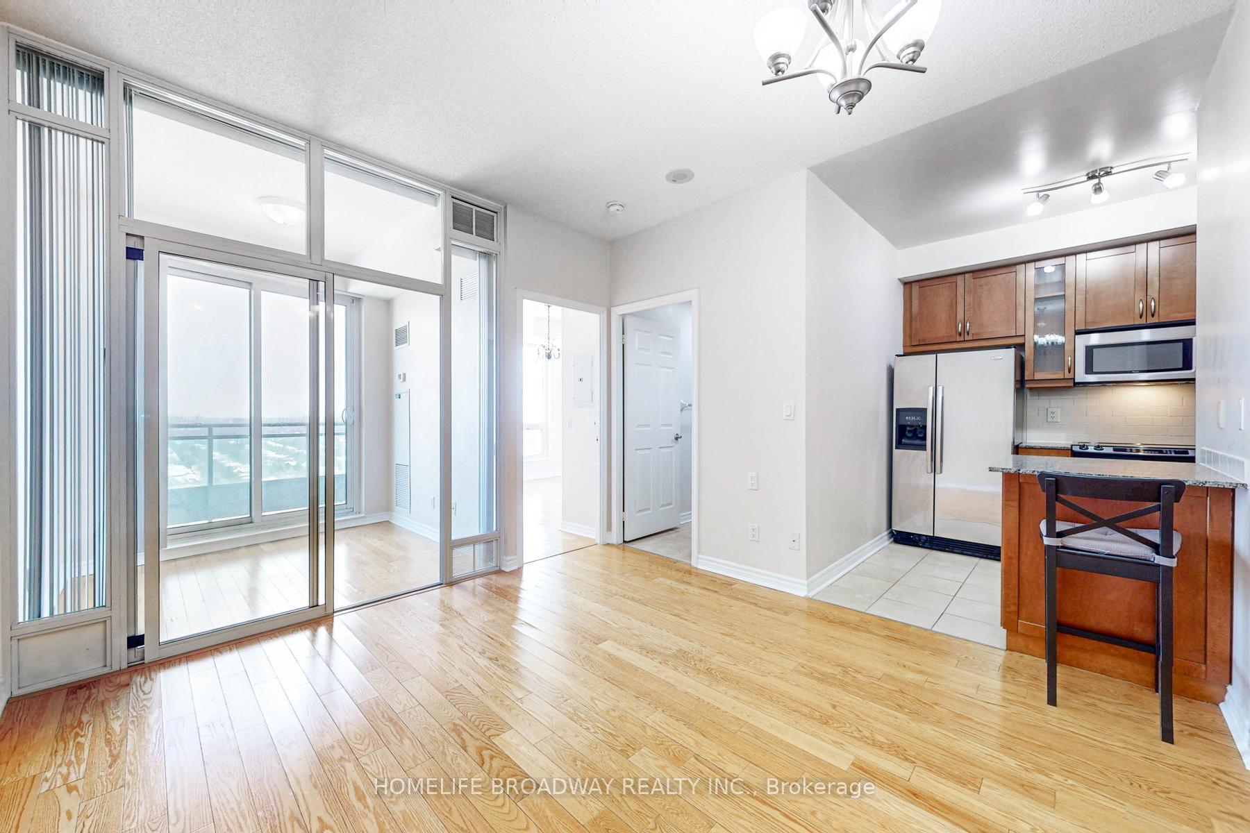 2215 - 18 Holmes Avenue, Toronto 5