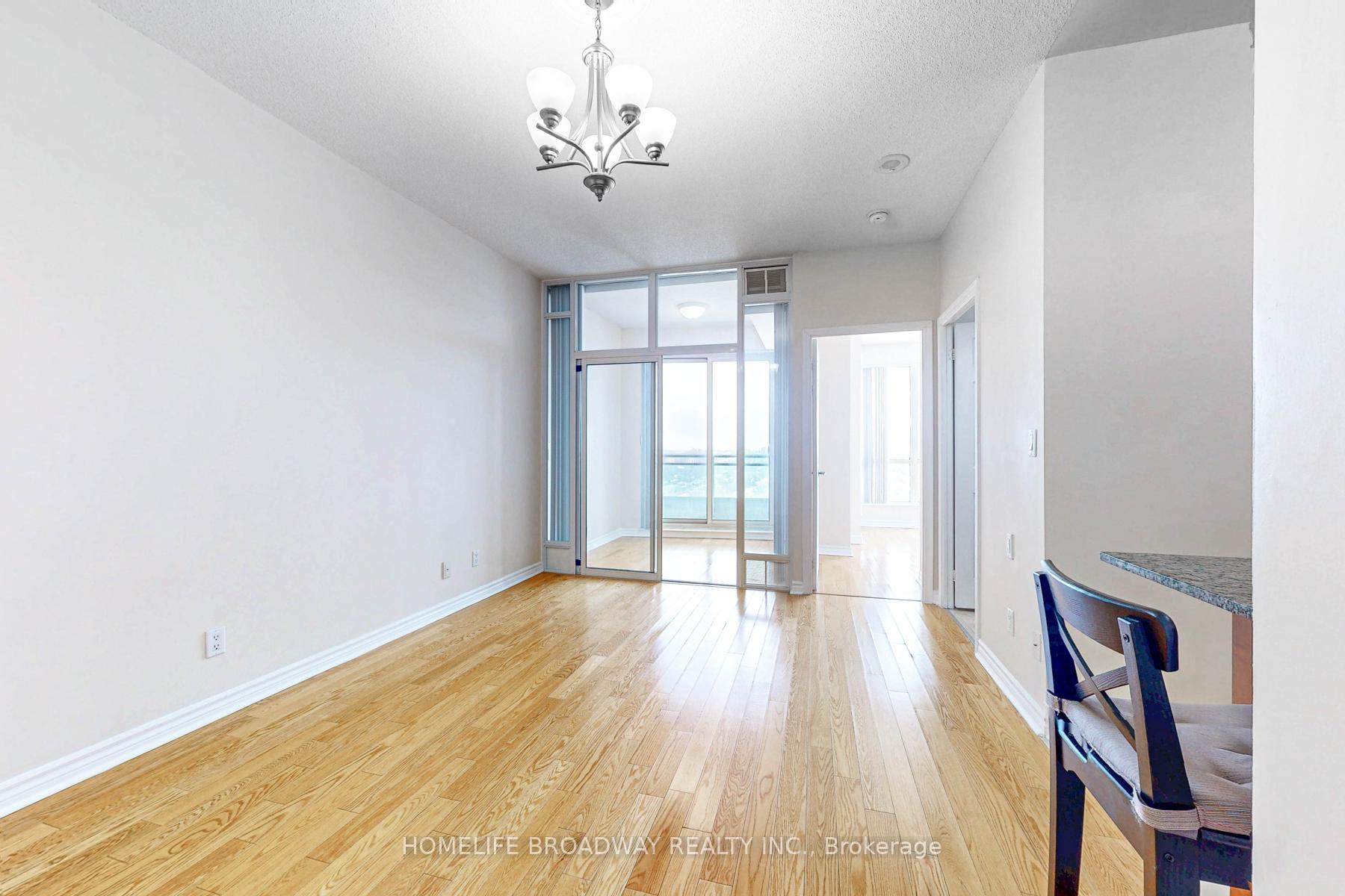2215 - 18 Holmes Avenue, Toronto 3