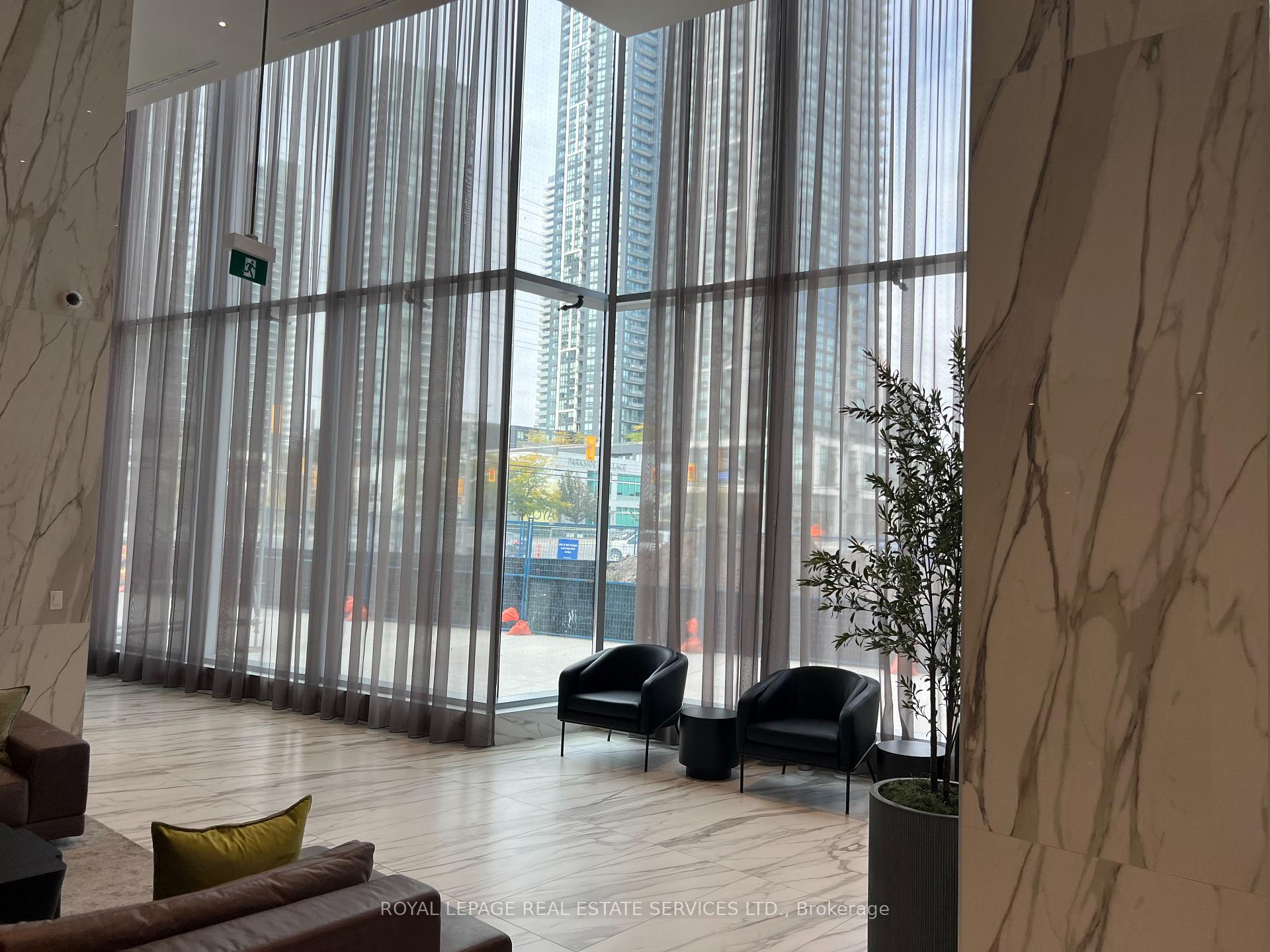3702 - 448 Burnhamthorpe Road, Mississauga 3