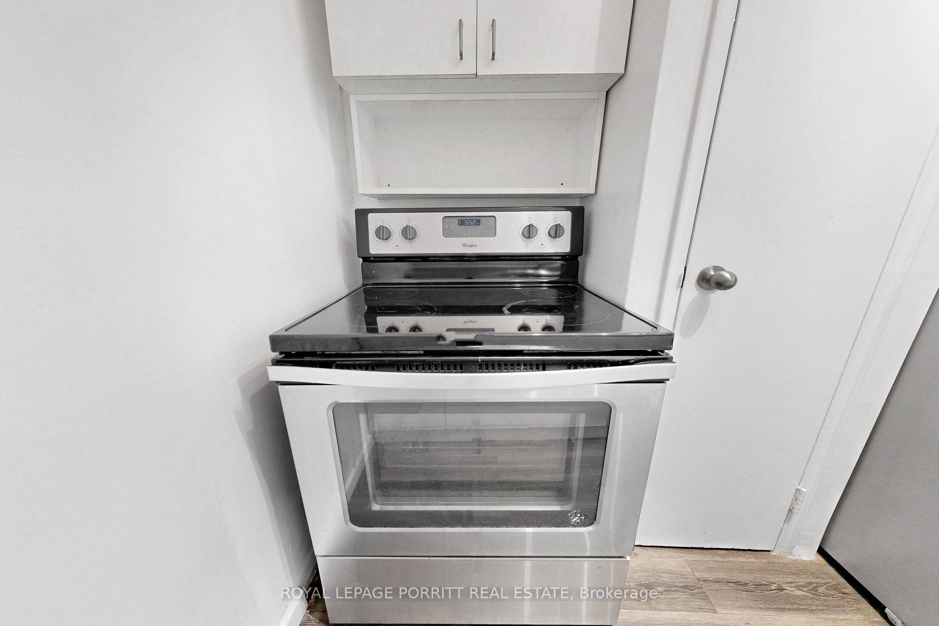 39 - 2 Superior Avenue, Toronto 5