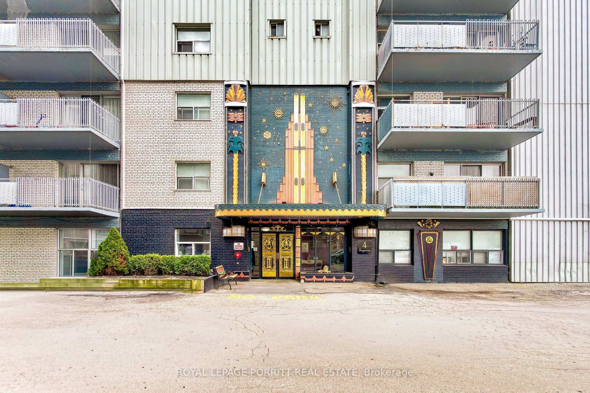 39 - 2 Superior Avenue, Toronto 2