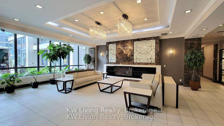802 - 370 Hwy 7 E, Richmond Hill 4