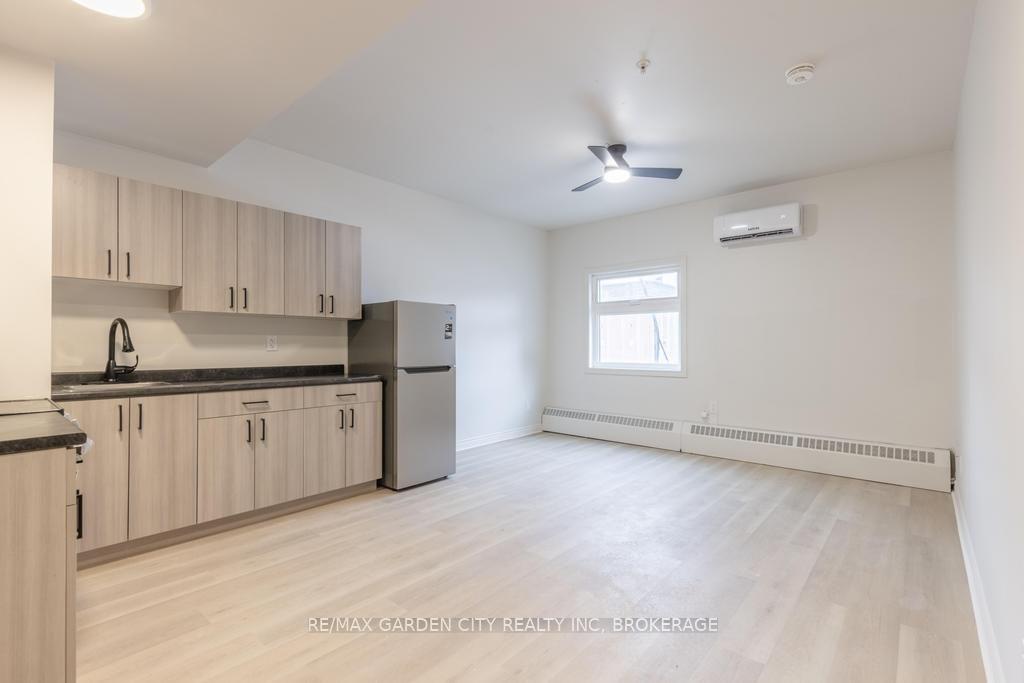 54 Front Street S, Thorold 4
