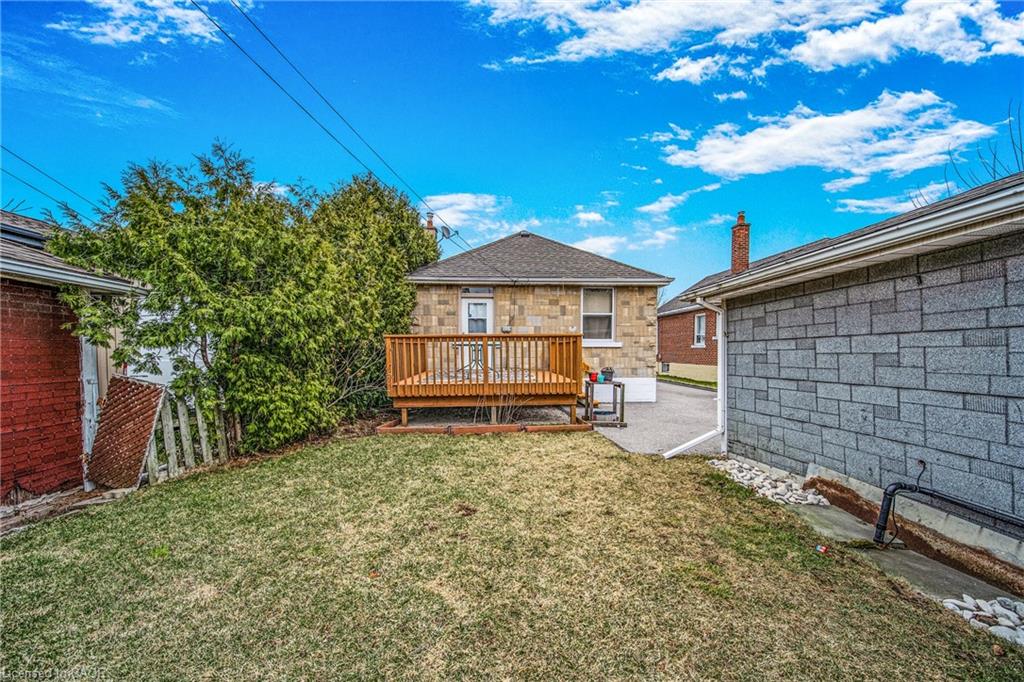 Upper - 146 Glencarry Avenue, Hamilton 4