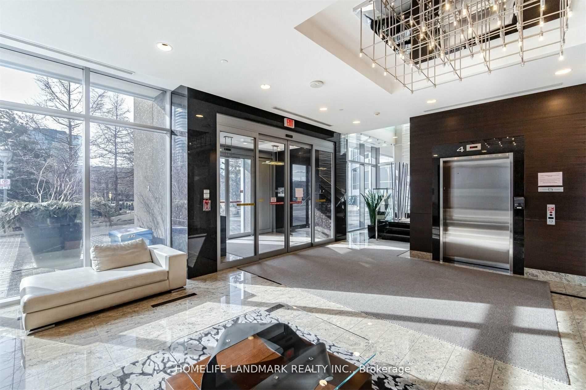 2306 - 151 Village Green Square, Toronto 4