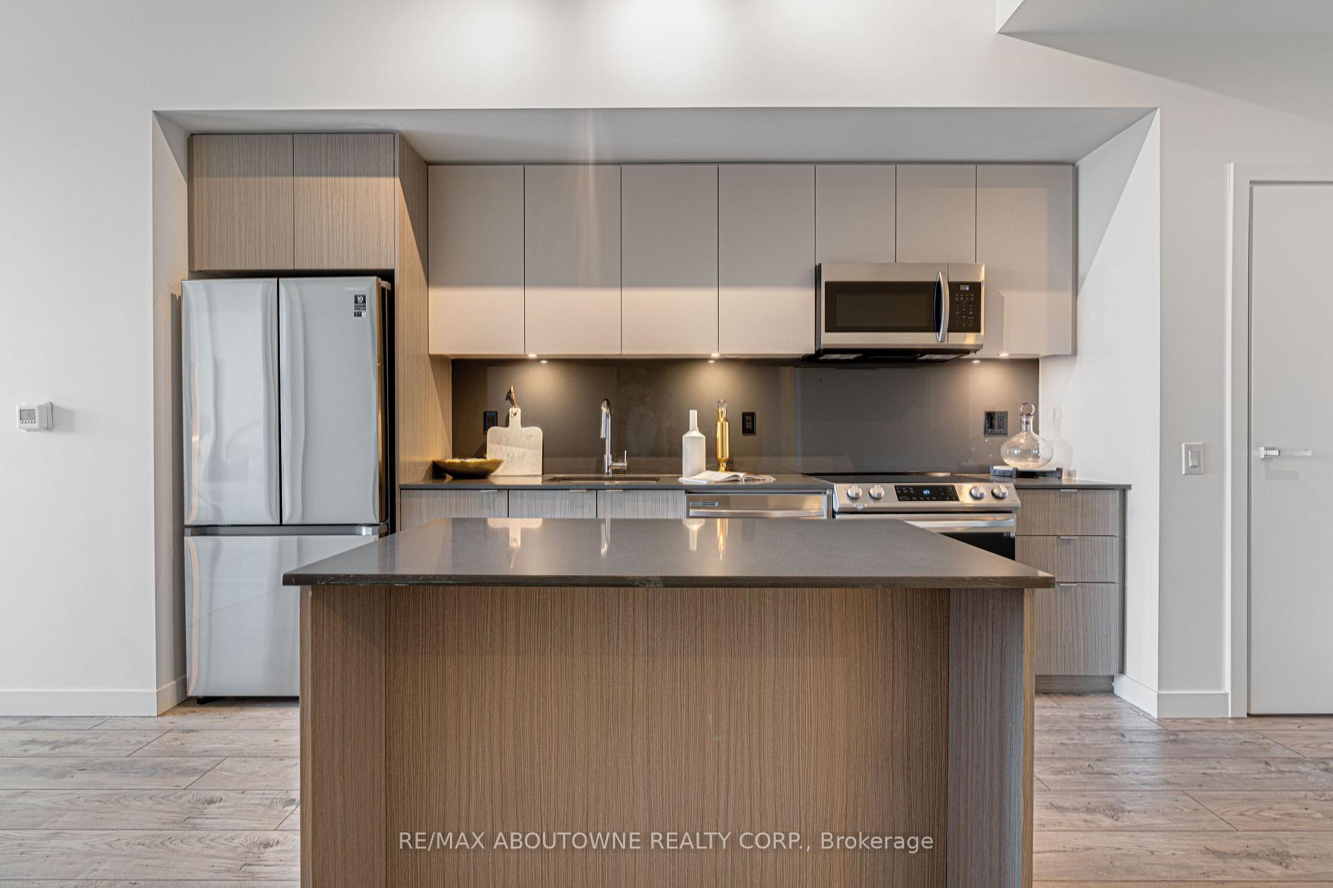 A303 - 125 Bronte Road, Oakville 5