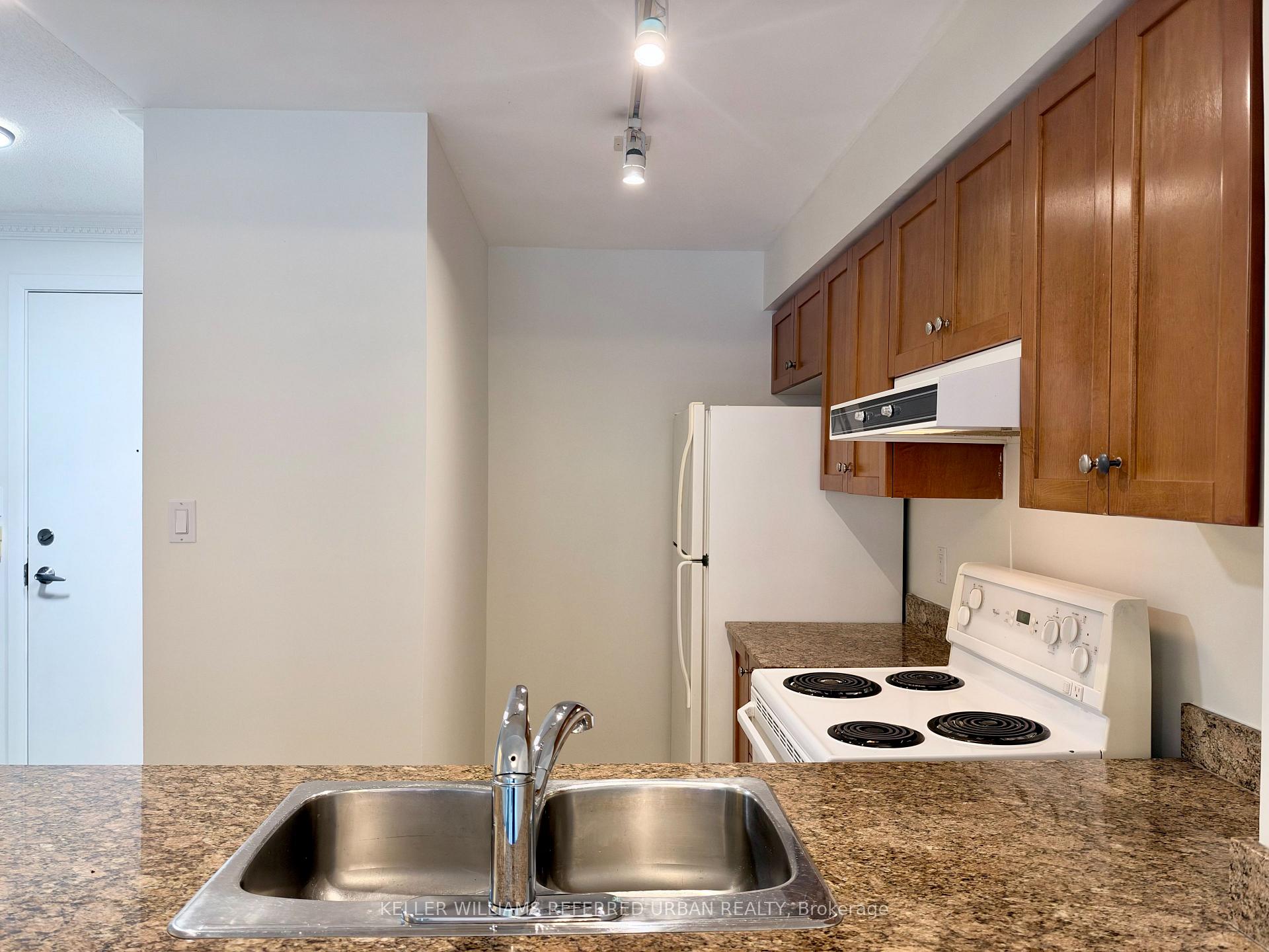 558 - 313 Richmond Street E, Toronto 3