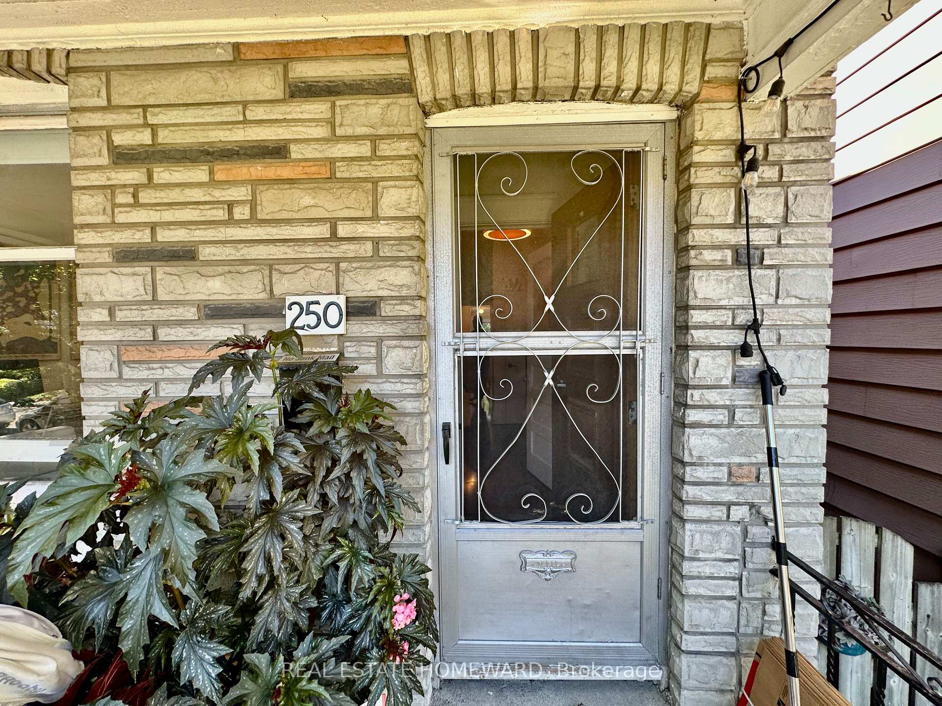 250 Rushton Road, Toronto 2