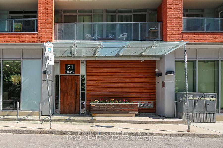420 - 21 Nelson Street, Toronto 5