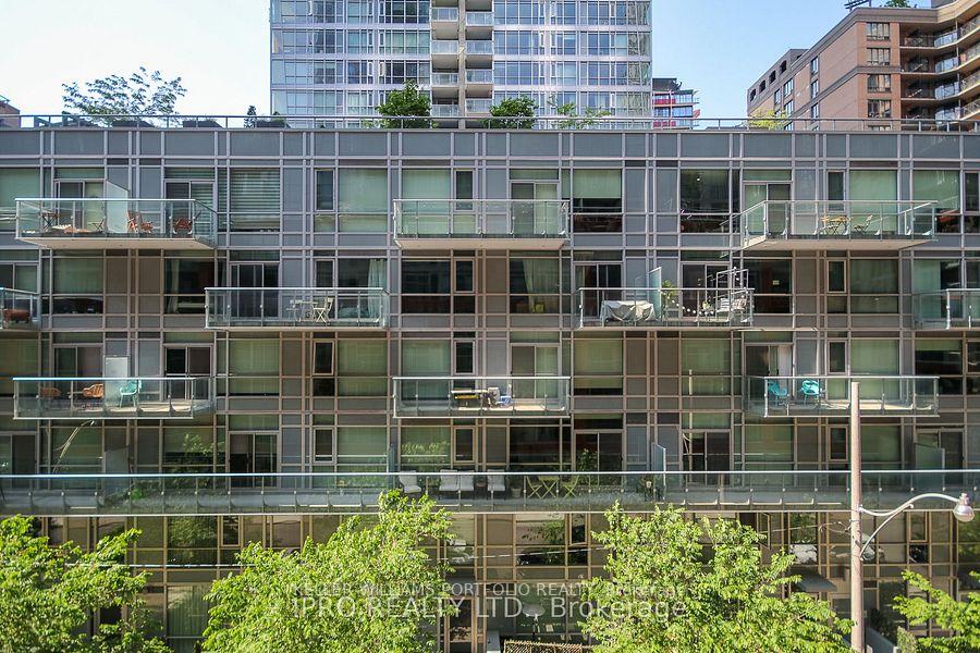 420 - 21 Nelson Street, Toronto 3