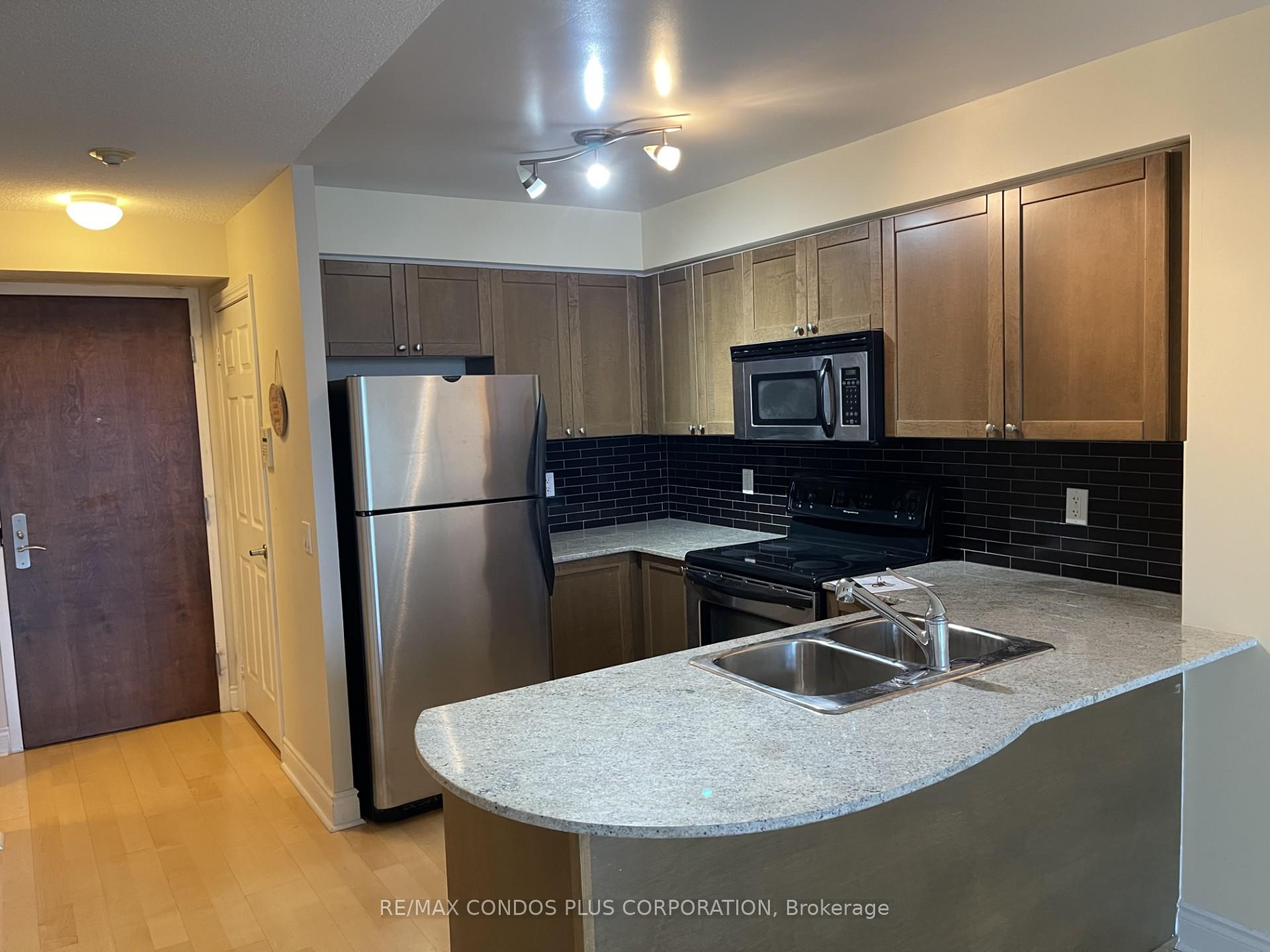 3904 - 763 Bay Street, Toronto 5