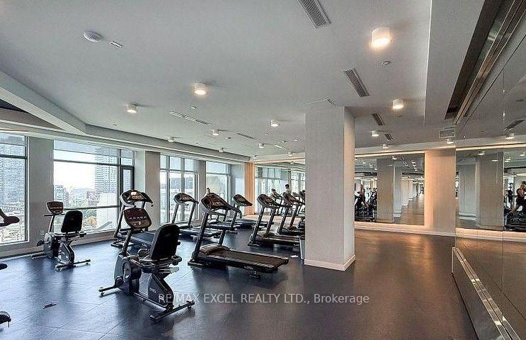914 SE - 60 Princess Street, Toronto 5