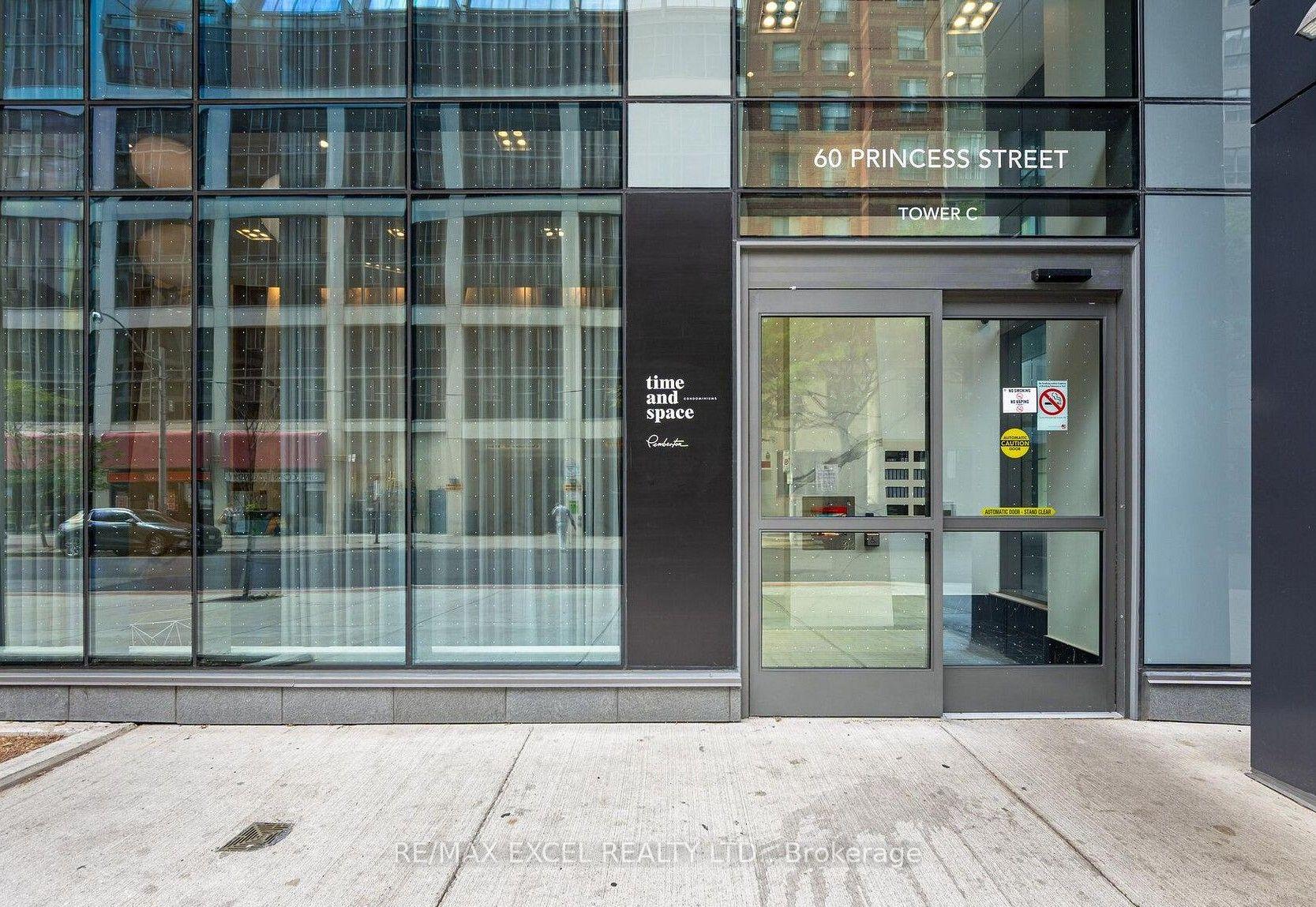 914 SE - 60 Princess Street, Toronto 3