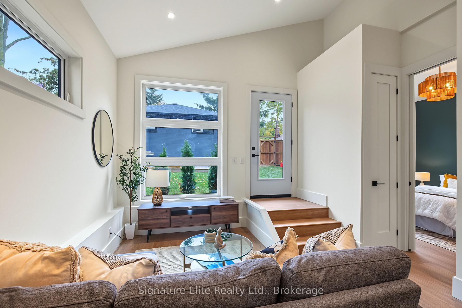 Garden Suite - 25 Lyncroft Drive, Toronto 3