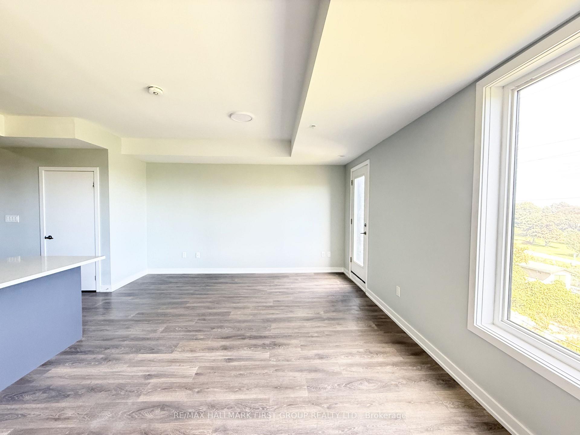 318 - 1555 Kingston Road, Pickering 5